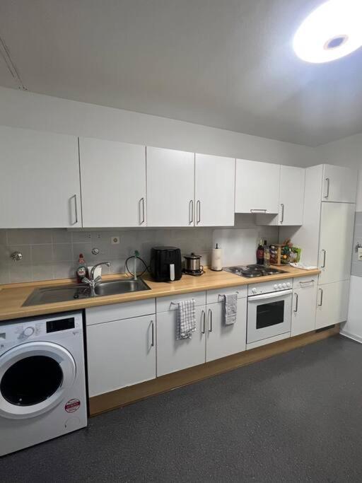 Modernes Apartment Mit 75Qm Mit Balkon & Aussicht Aquisgrán Exterior foto